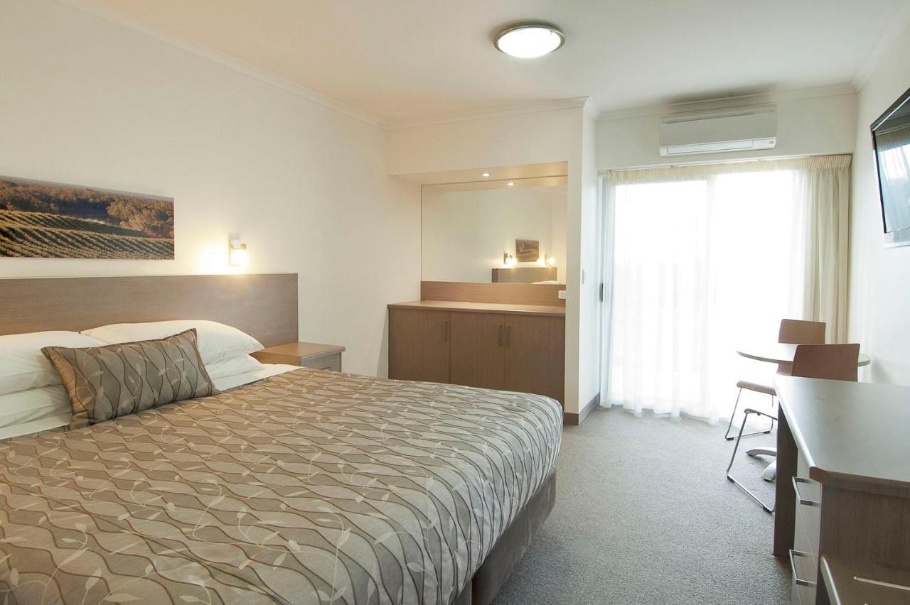 Loxton Community Hotel Motel Экстерьер фото