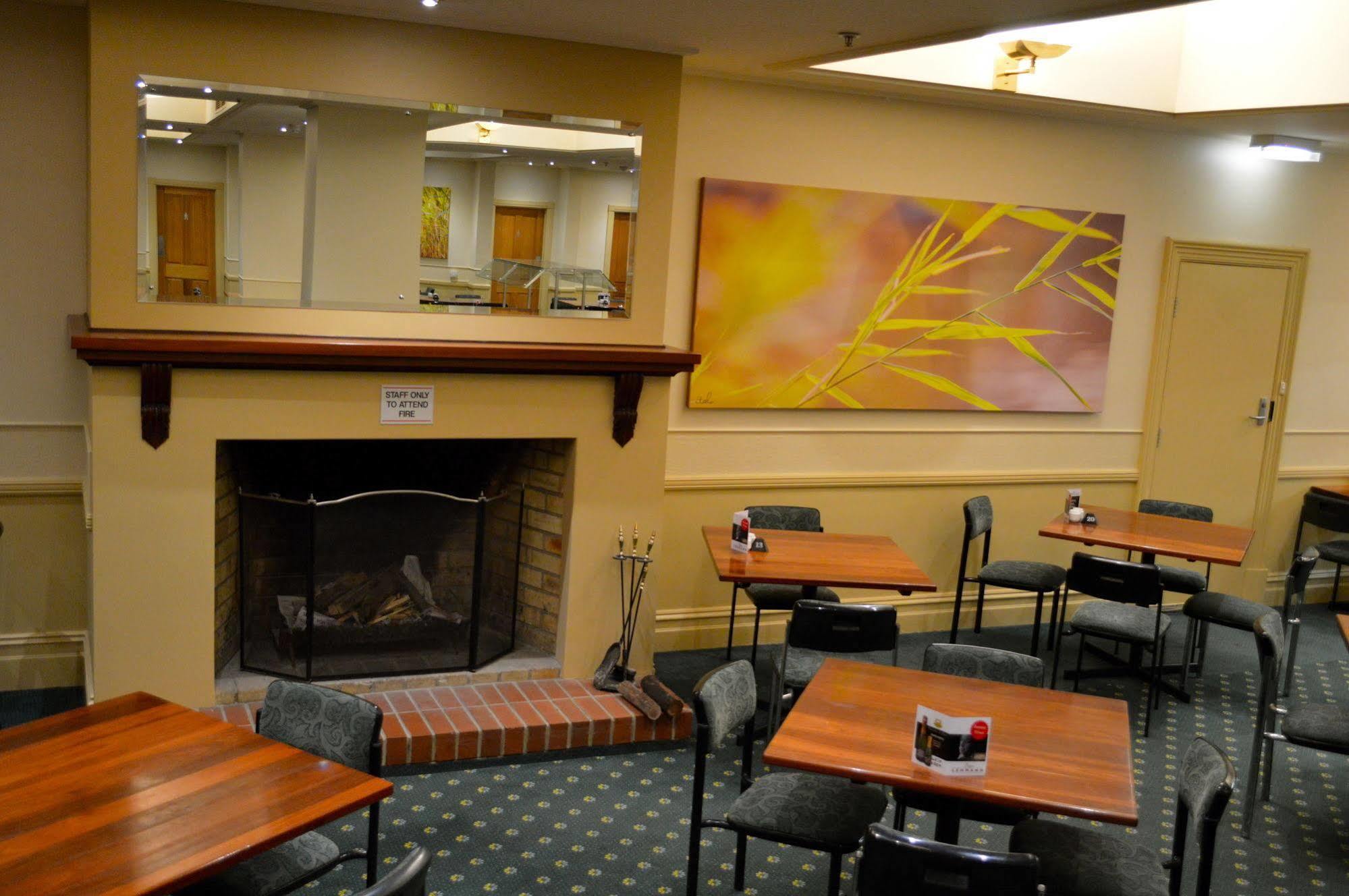 Loxton Community Hotel Motel Экстерьер фото
