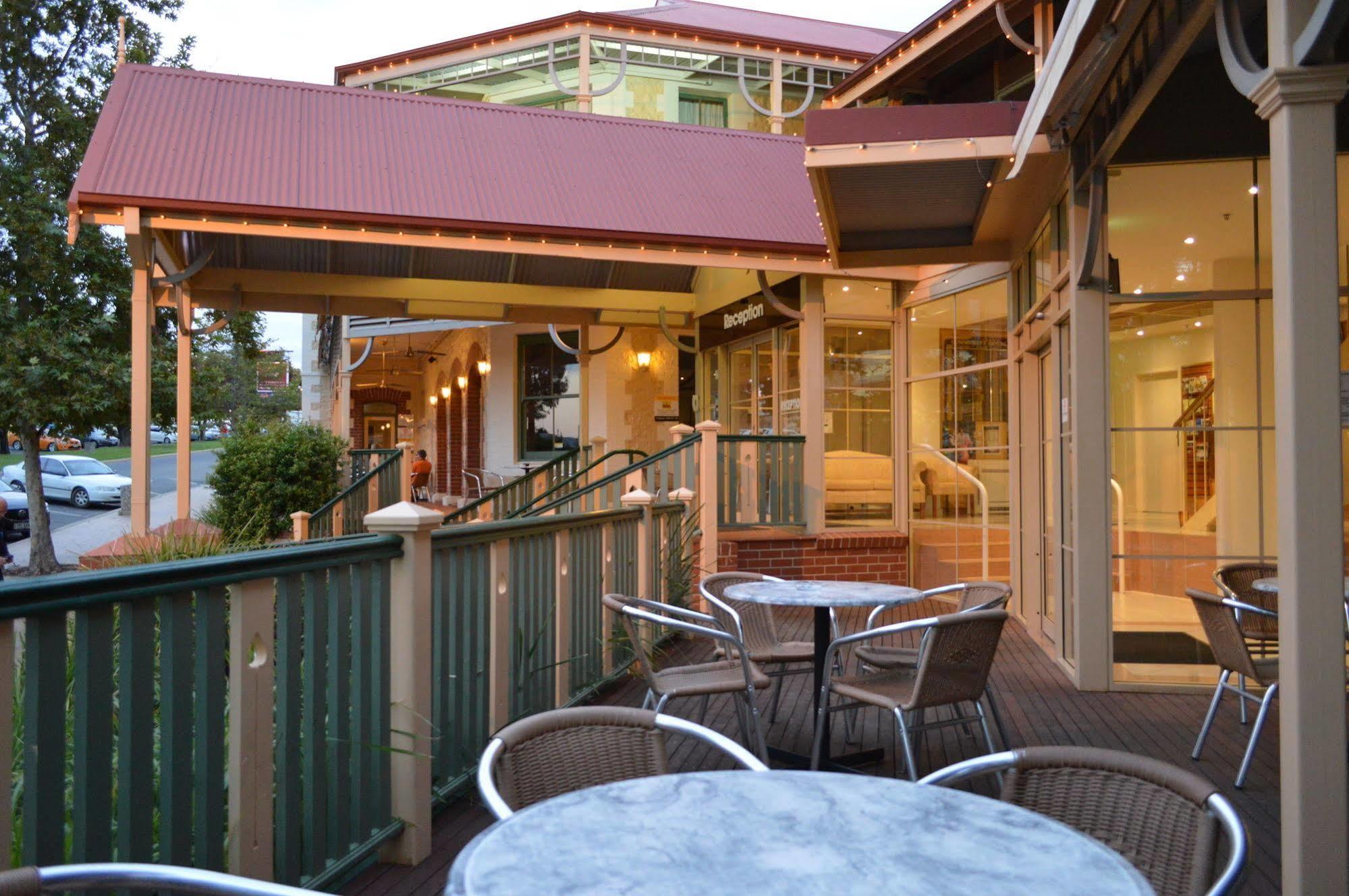 Loxton Community Hotel Motel Экстерьер фото
